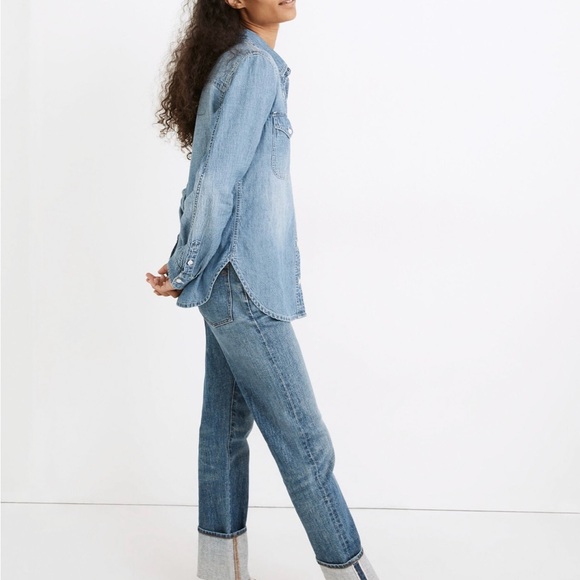 Madewell Denim Button-Up Shirt in Bluffton Wash - Picture 3 of 8